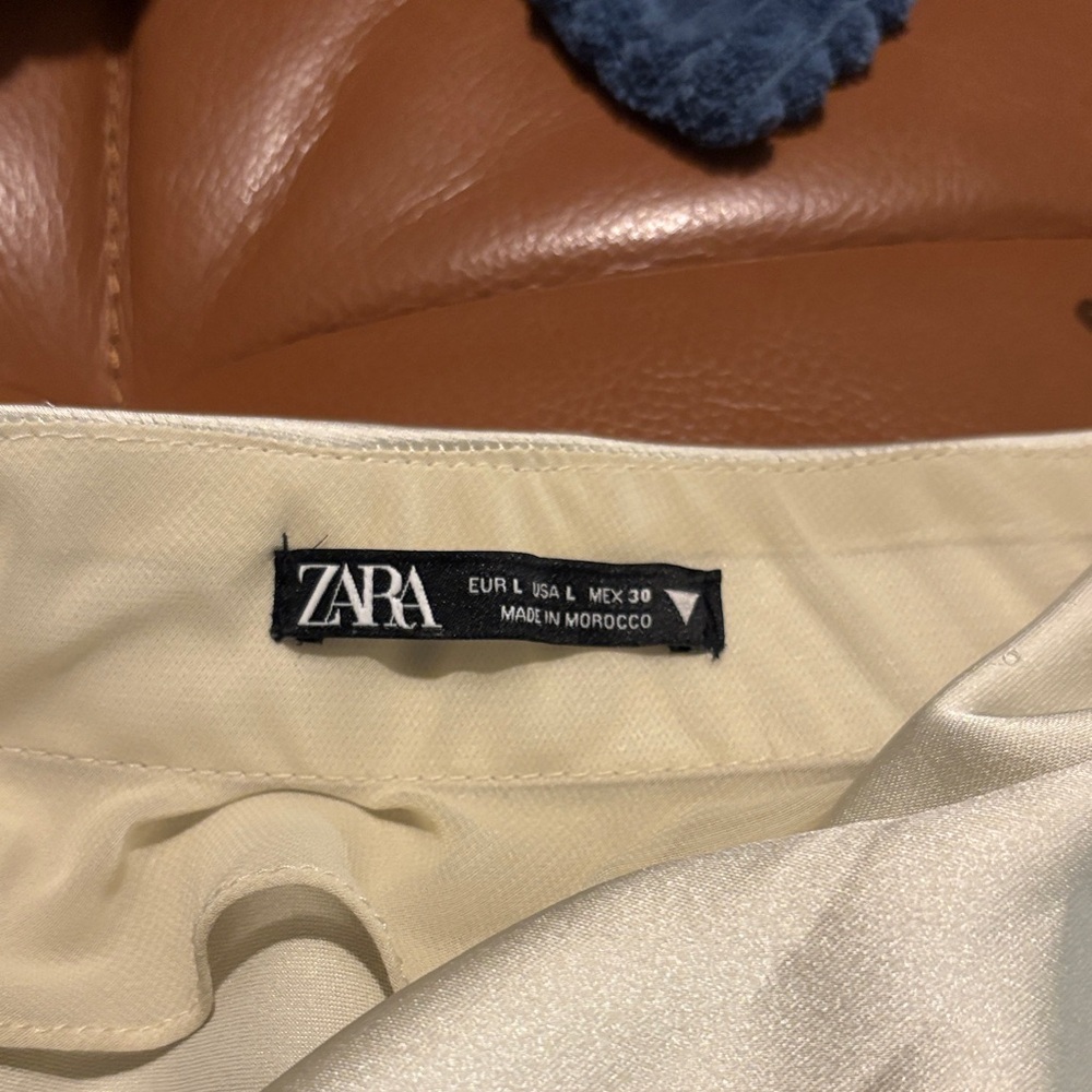 Zara Elegant Cream Satin Tube Dress - Picture 2 of 4